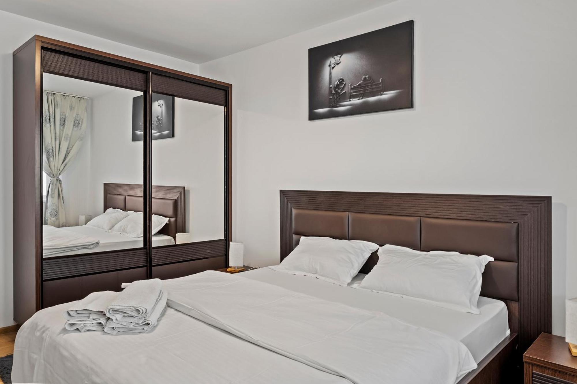 Apartament De Lux Drumul Taberei Bucureşti Eksteriør bilde